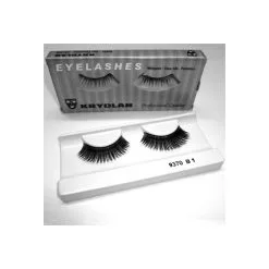 Faux Cils - Noir, Scène B1